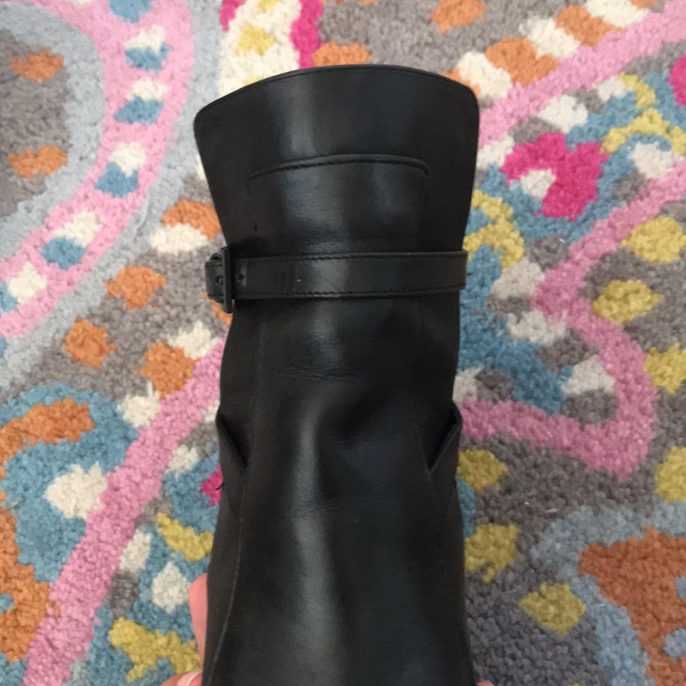 Black bootie heels!! - Picture 4 of 5